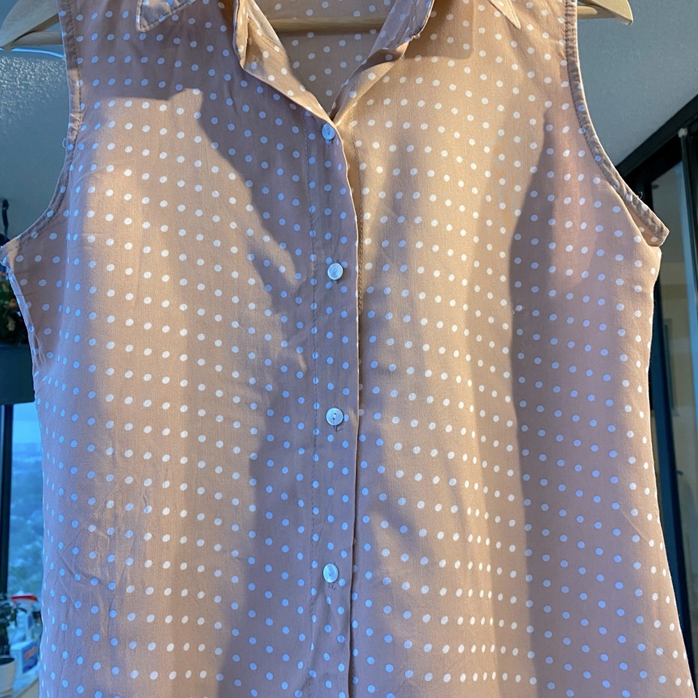 Polka Dot Print Sleeveless Blouse